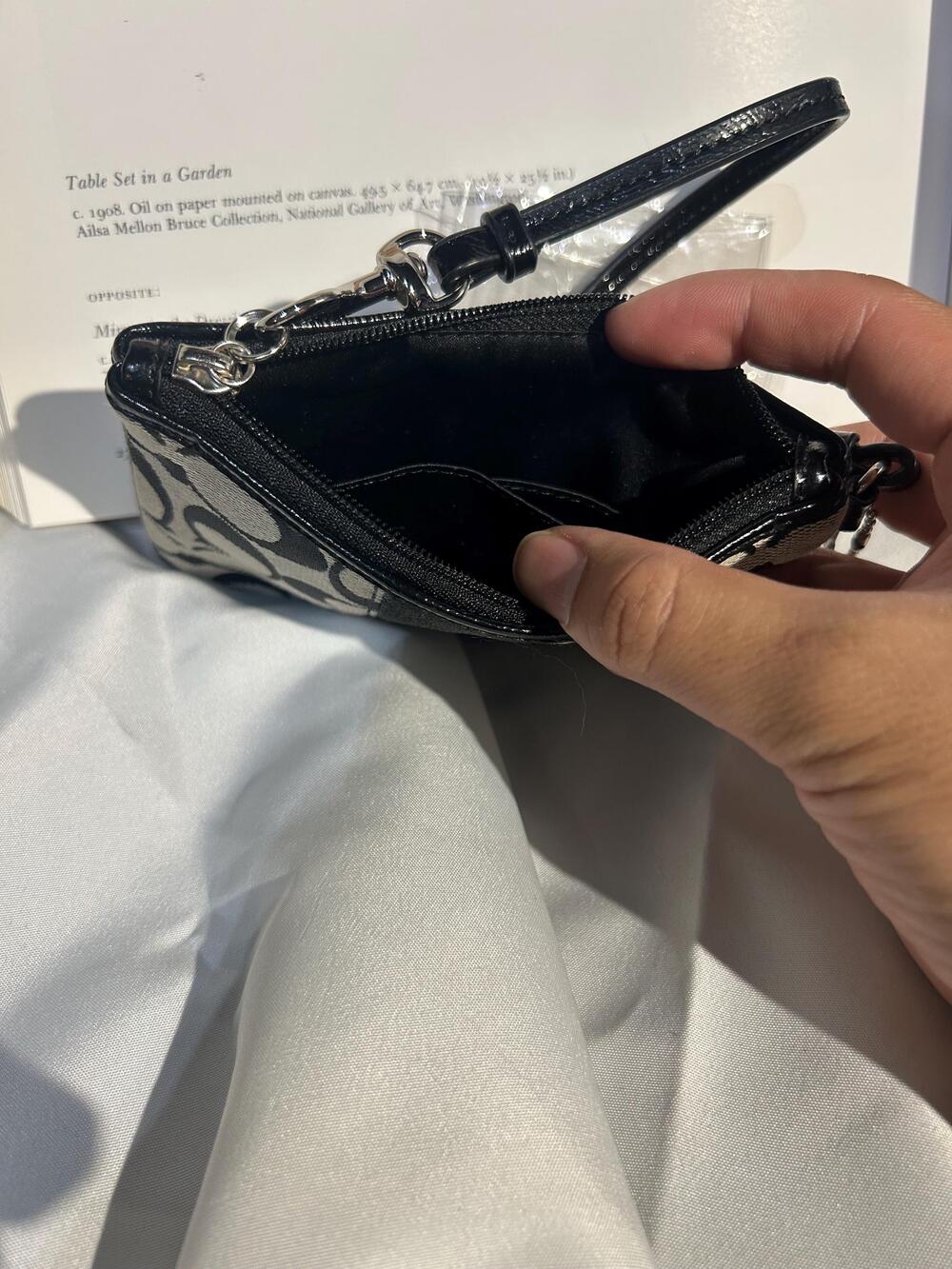 Signature stripe small wristlet (coach f49174) silver/black/white/black - Picture 7 of 8